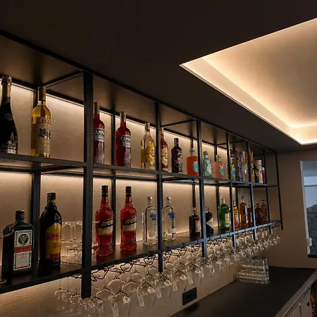 Apartmanhotel Made & Restaurant - *